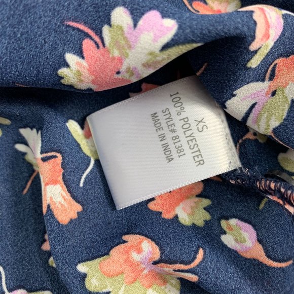 Mi Ami Womens Blouse Shirt Size XS Navy Blue Floral 3/4 Sleeves Button Back Top - Picture 5 of 7